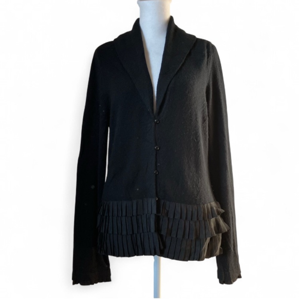 Cashmere by Bloomingdale’s Black Ruffled Cardigan Sweater size Medium - Picture 2 of 8